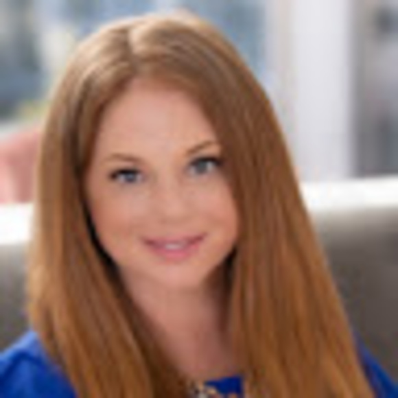 Meet your Posher, Laura - Picture 1 of 1